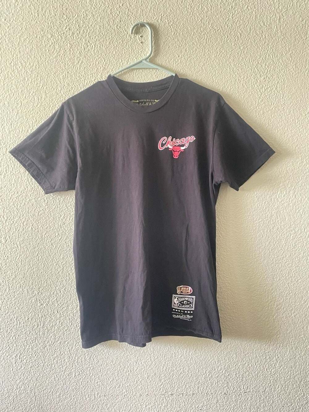 Mitchell & Ness Chicago Bulls 1998 NBA Finals Hardwood Classics T-Shirt Size M